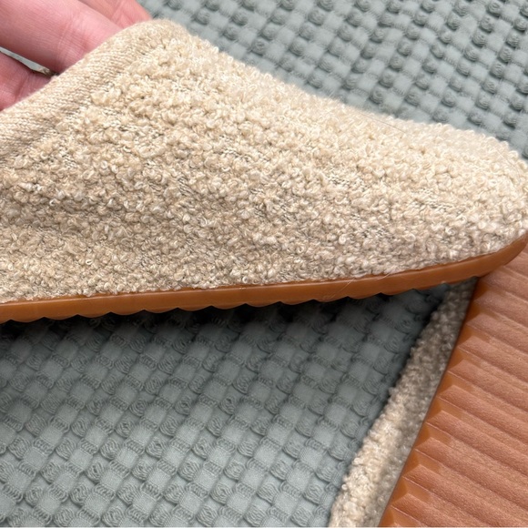 Rothy's Cozy Clog - Honeybun Boucle - Brand New, Never Worn Size 8 - Picture 4 of 9